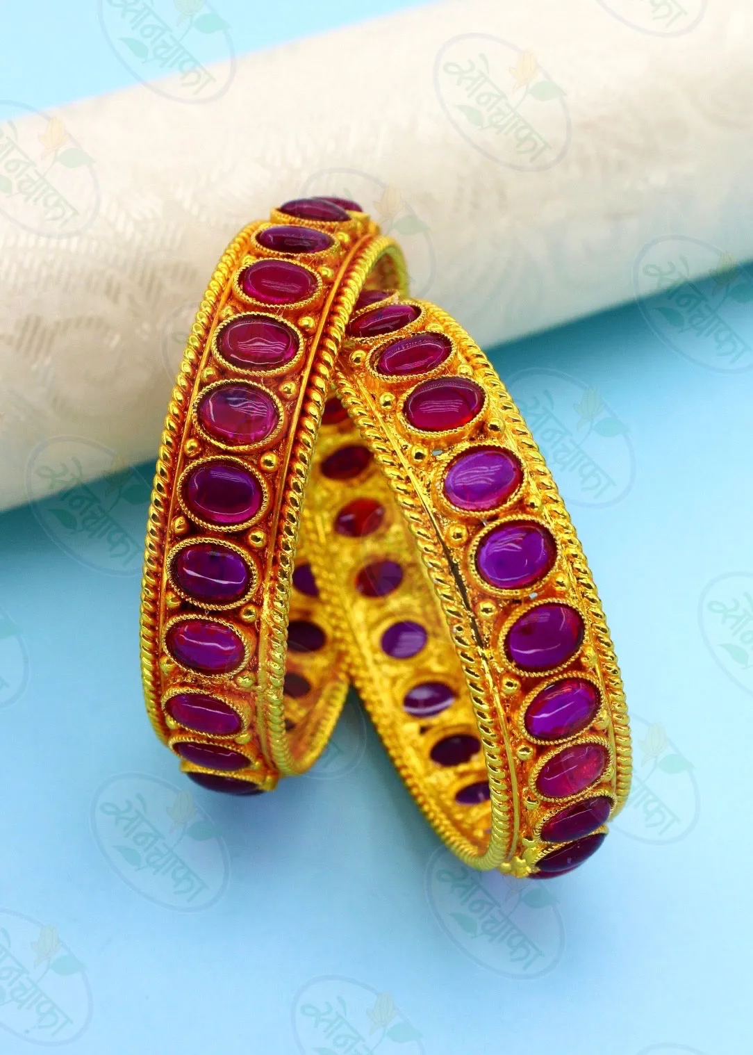 ATTRACTIVE MATTE BANGLES