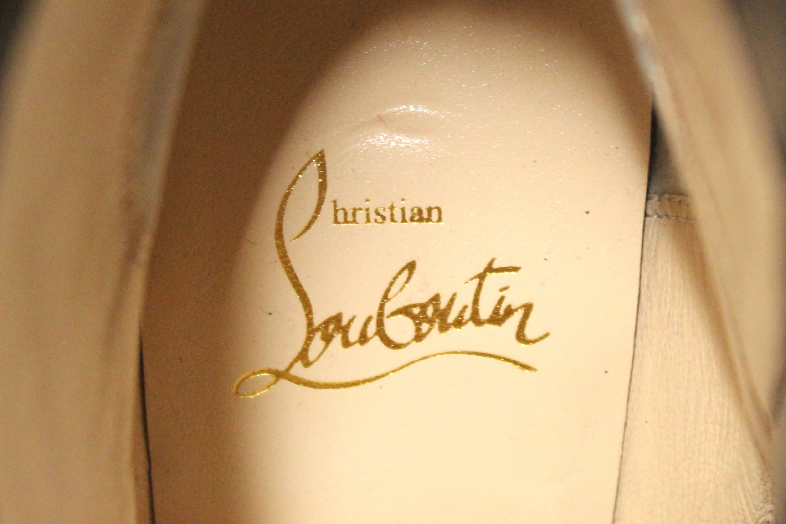 Authentic NEW Christian Louboutin Black Calf Leather Hongroise 85 Studded Boots Size 37