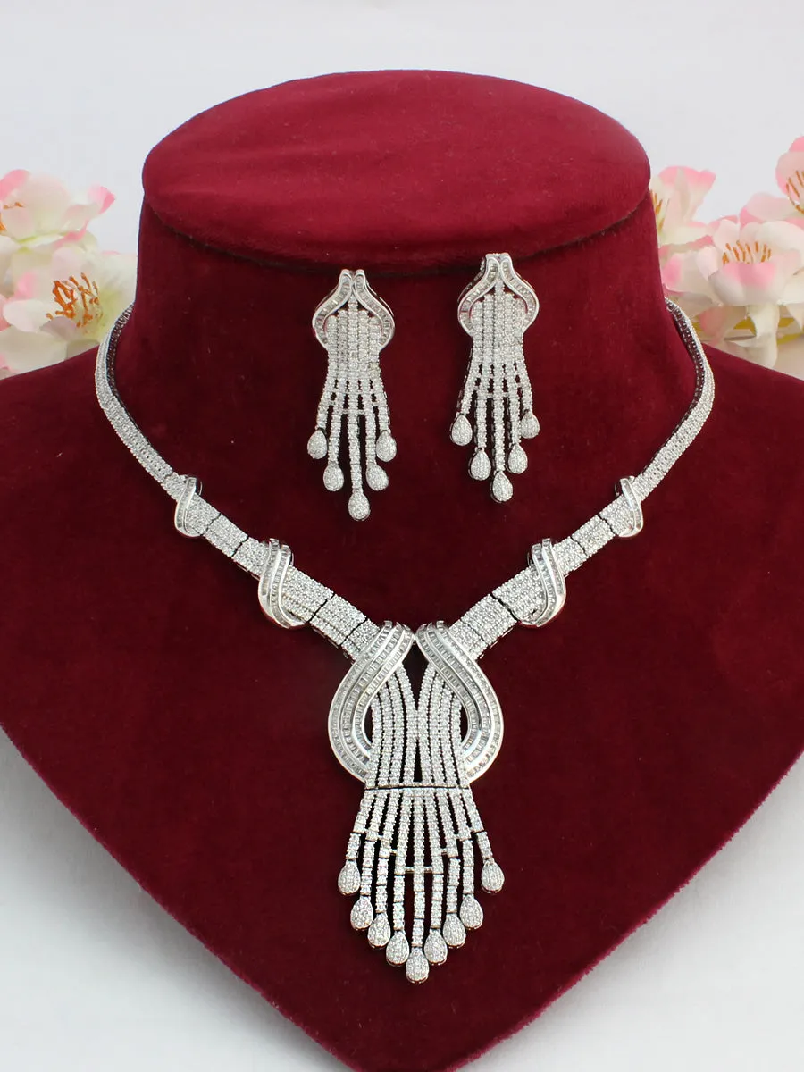 Eva Long Necklace Set