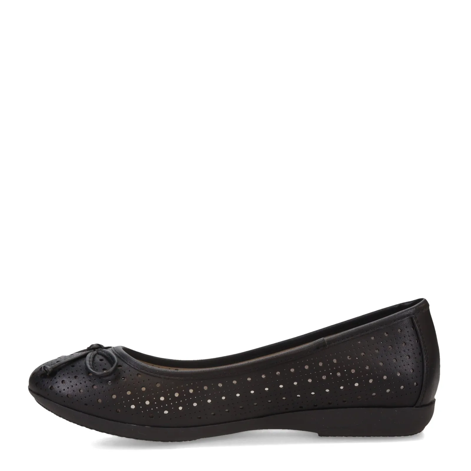 Women's Cliffs by White Mountain, Cheryl Flat