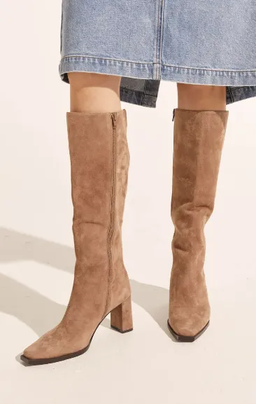 Zoe Kratzmann Regain Boot